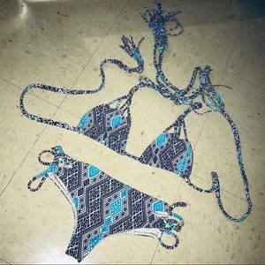 RARE Acacia Thai Set